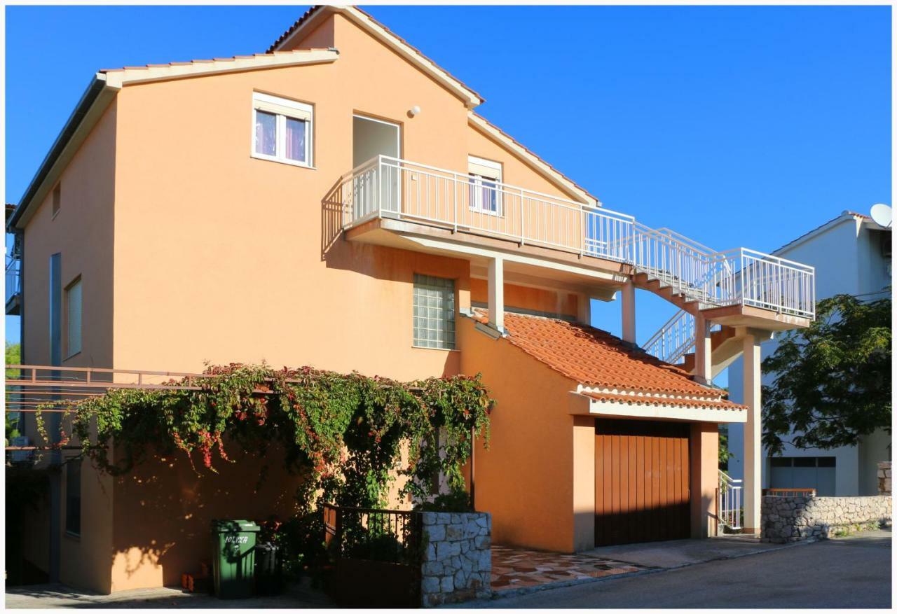 Apartments Bilo Near Primošten Exteriér fotografie